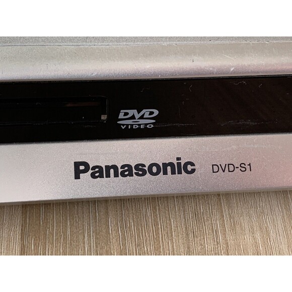 Panasonic DVD-S1 DVD/CD Combo Player Advanced Progressive Scan & Actual Remote - Picture 5 of 11